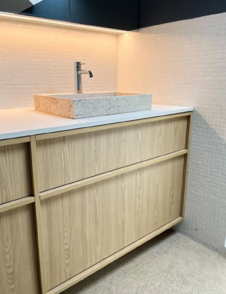 2-badkamer-meubel-focus.png - StudioV10